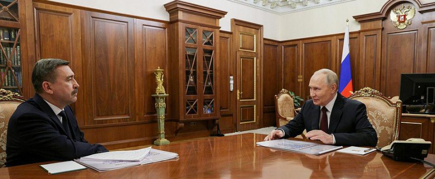 Президент России Владимир Путин встретился с председателем Федерации независимых профсоюзов России Сергеем Черногаевым