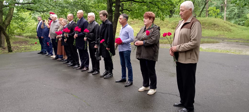 Вечная память павшим!